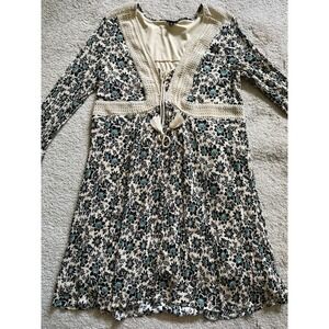 Torrid‎ Skater Dress Size 1 Gauze Lace-Up Trim Bell Sleeves Blue/Teal Floral